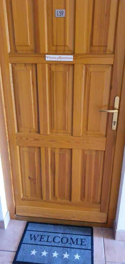 Vénusz Apartman Cserkeszőlő Exterior foto